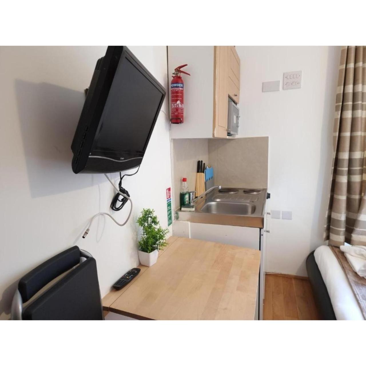 F204-Compact 2Nd Flr Studio Fits 2-Near Hyde Park London Exterior photo